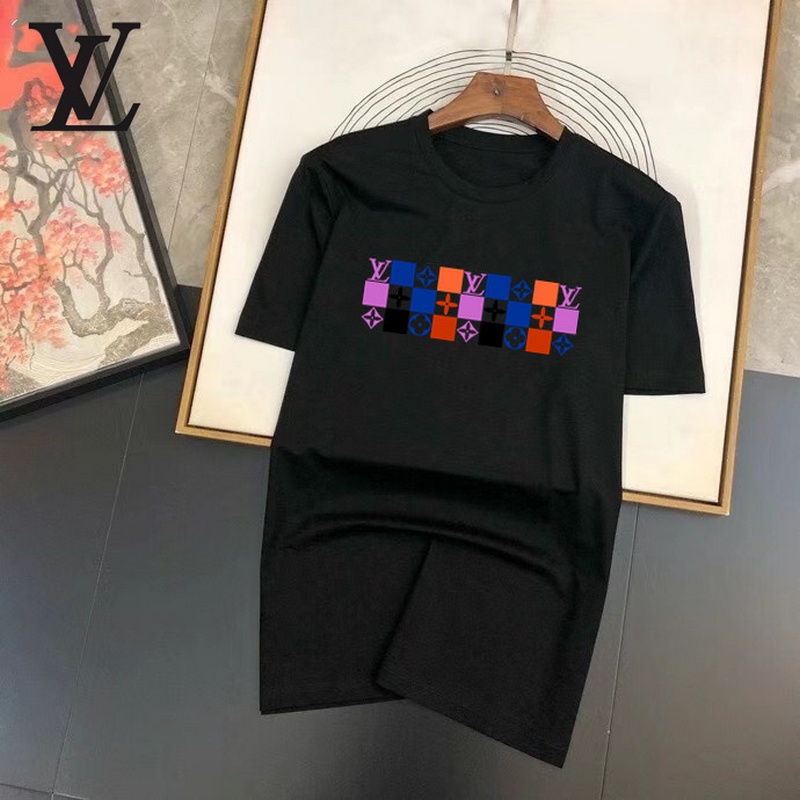 Louis Vuitton Men's T-shirts 242